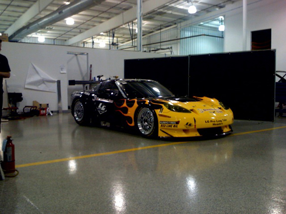 First Pics! ALMS GT2 Corvette!