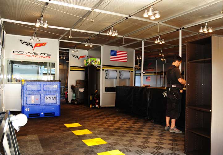 2009 LM Paddock Pre-Race Installations