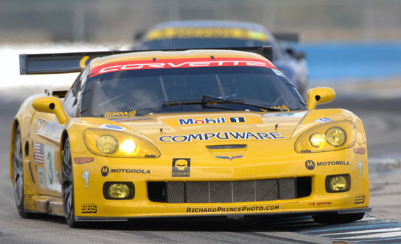 Corvettes Ahead of Aston in Practise